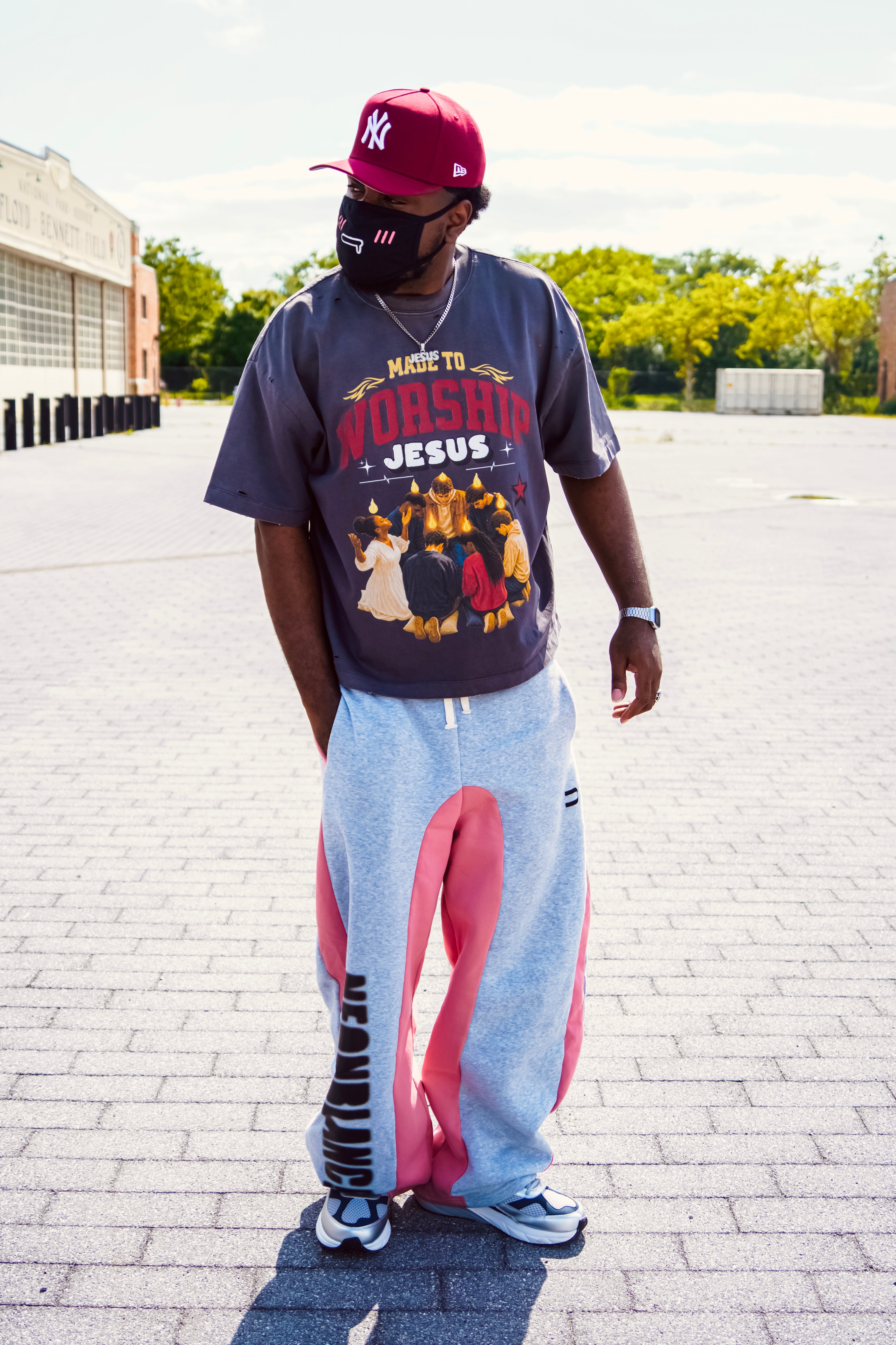 Made To Worship Jesus- Boxy Oversized T-Shirt